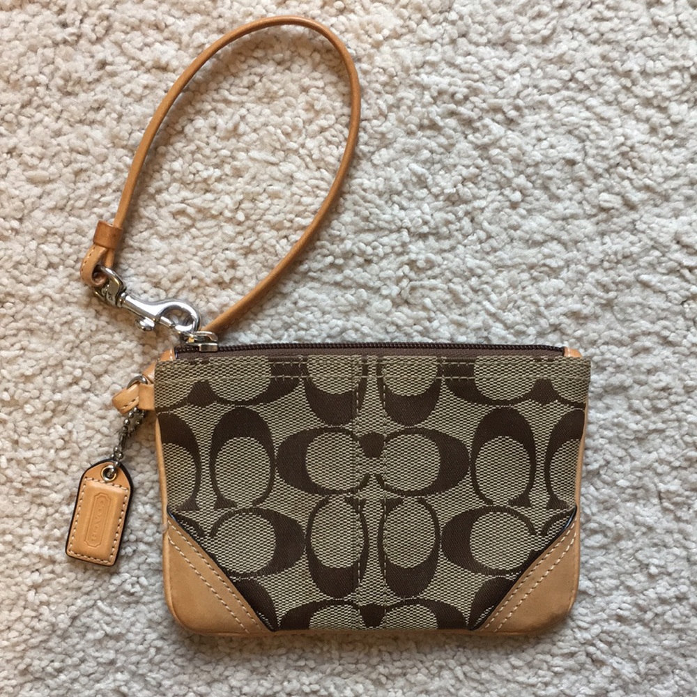 Coach - small brown wristlet